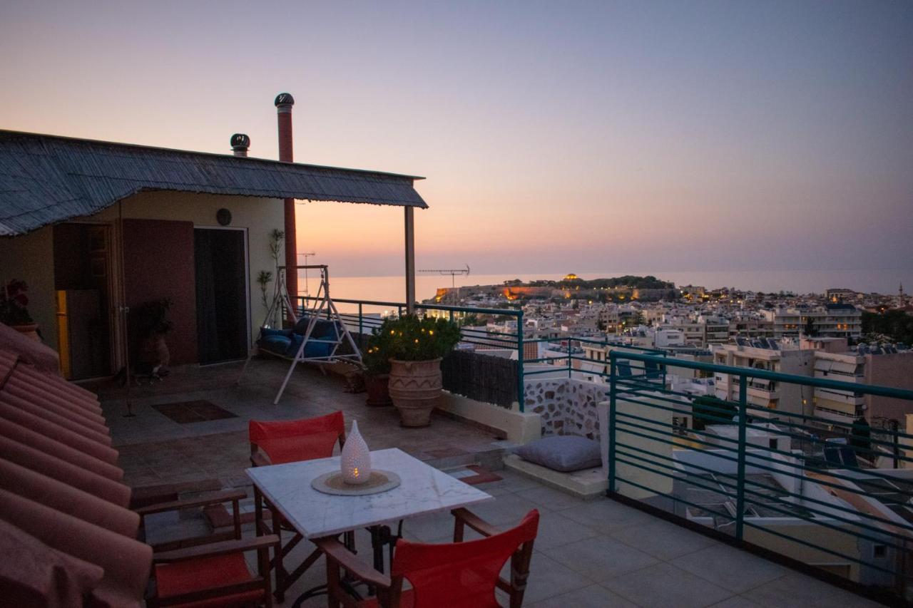 Apartament Rooftop With Sea View In Central Rethymno Zewnętrze zdjęcie